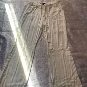 This is a American Original New York Rewash Los Angeles Brand Pants in size S.